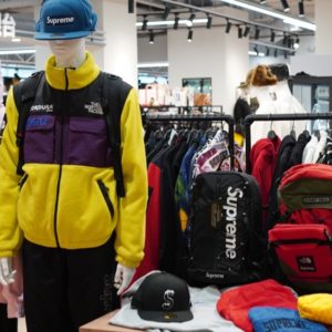 紅包還夠嗎？日本二手買取店鋪 2ND Street 正式插旗微風南山 atre ，球鞋、精品及 Supreme 讓你買到手軟！