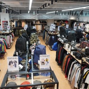 紅包還夠嗎？日本二手買取店鋪 2ND Street 正式插旗微風南山 atre ，球鞋、精品及 Supreme 讓你買到手軟！