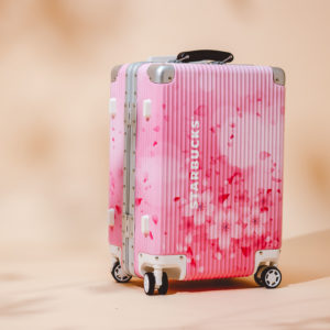 星巴克粉嫩春櫻系列新品登場，「鹹焦糖綿雲瑪奇朵」、「莓果雲朵咖啡啤酒」開啟春日咖啡新體驗！