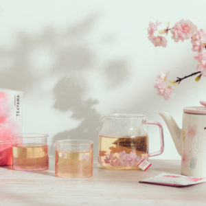 星巴克粉嫩春櫻系列新品登場，「鹹焦糖綿雲瑪奇朵」、「莓果雲朵咖啡啤酒」開啟春日咖啡新體驗！