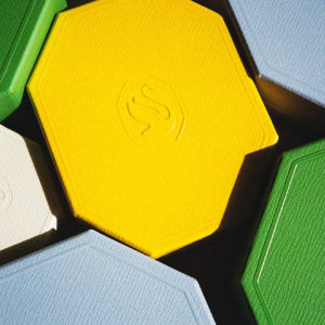 施華洛世奇將經典更新，全新 Logo 不是你想的那隻「老天鵝」了