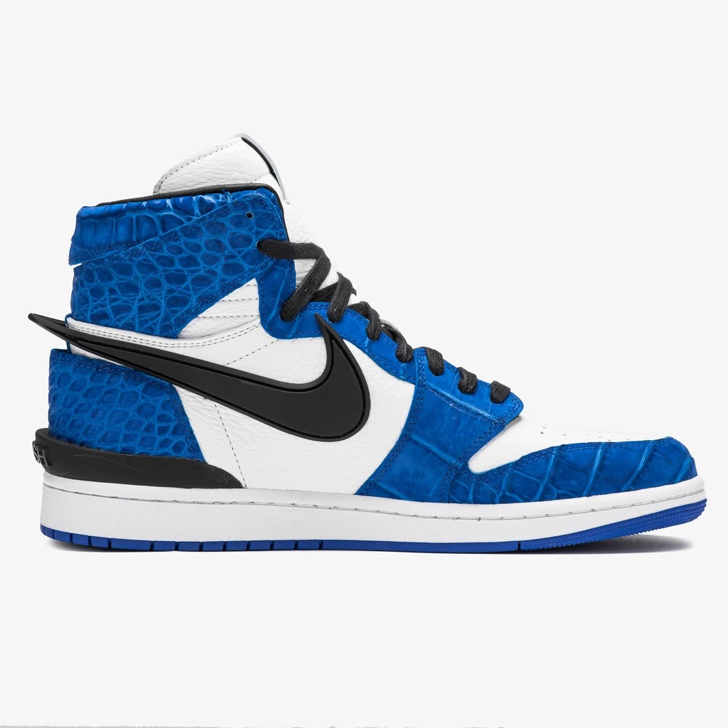 普通聯名哪能比？「官網開賣」AMBUSH 頂級芝加哥 Dunk ，閃電黑藍配色更炸！