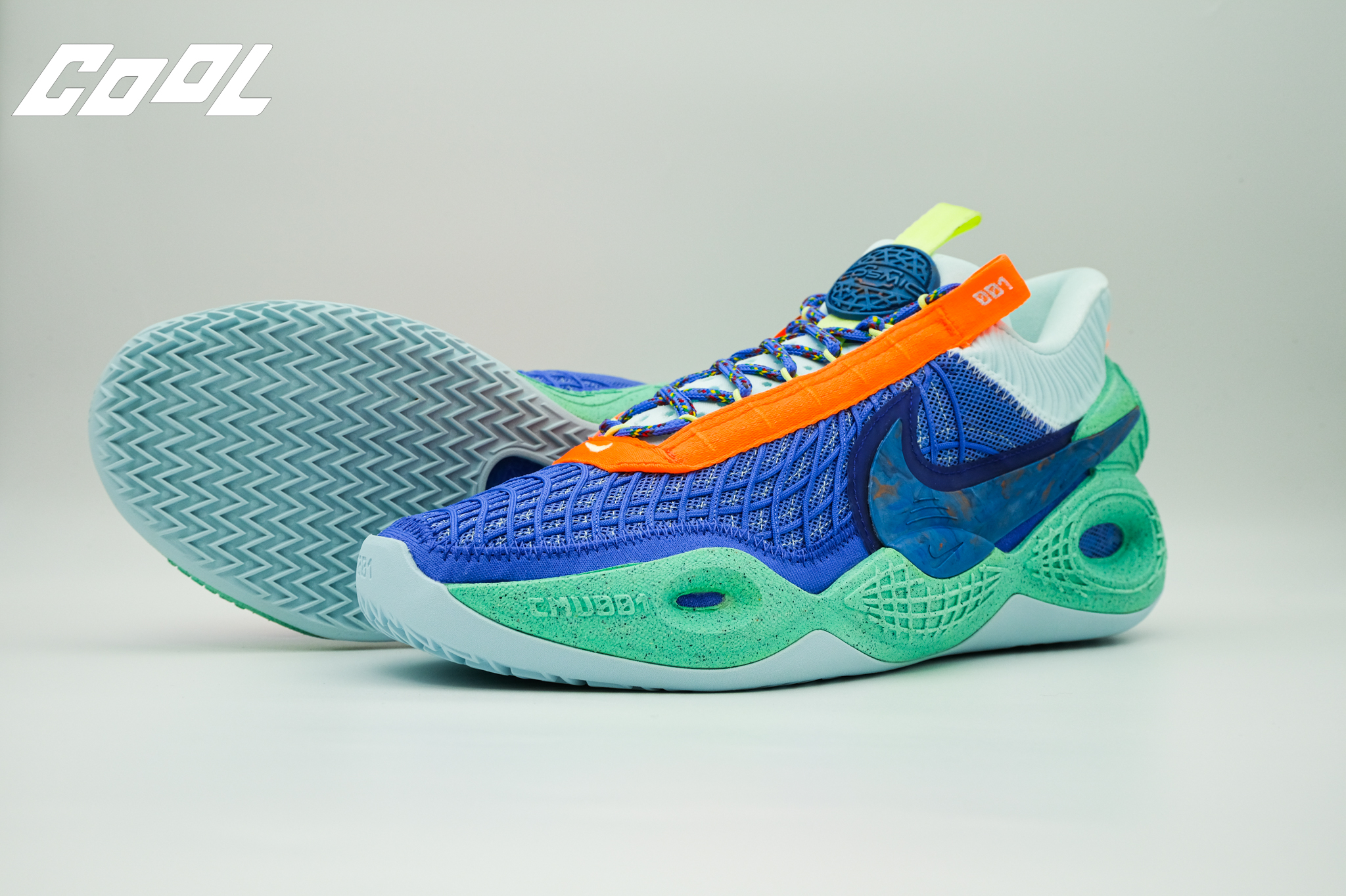 Nike Cosmic Unity