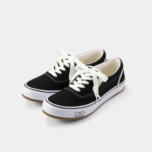 台灣販售預告｜ GD 也會想收？三原康裕 MIHARA YASUHIRO x GU 聯乘系列即將開賣，鞋款 $1800 有找！