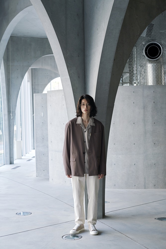 台灣販售預告｜ GD 也會想收？三原康裕 MIHARA YASUHIRO x GU 聯乘系列即將開賣，鞋款 $1800 有找！