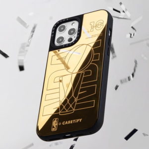 我愛 NBA！CASETiFY 首度攜手跨界聯名推「18 K金冠軍盃」「籃球手感」「經典 logo」iPhone 手機殼