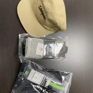 COOL 開箱｜過年福袋都是賣潘仔？編輯不信邪實開 UNDER PEACE 新春福箱，結果卻超出乎意料？！