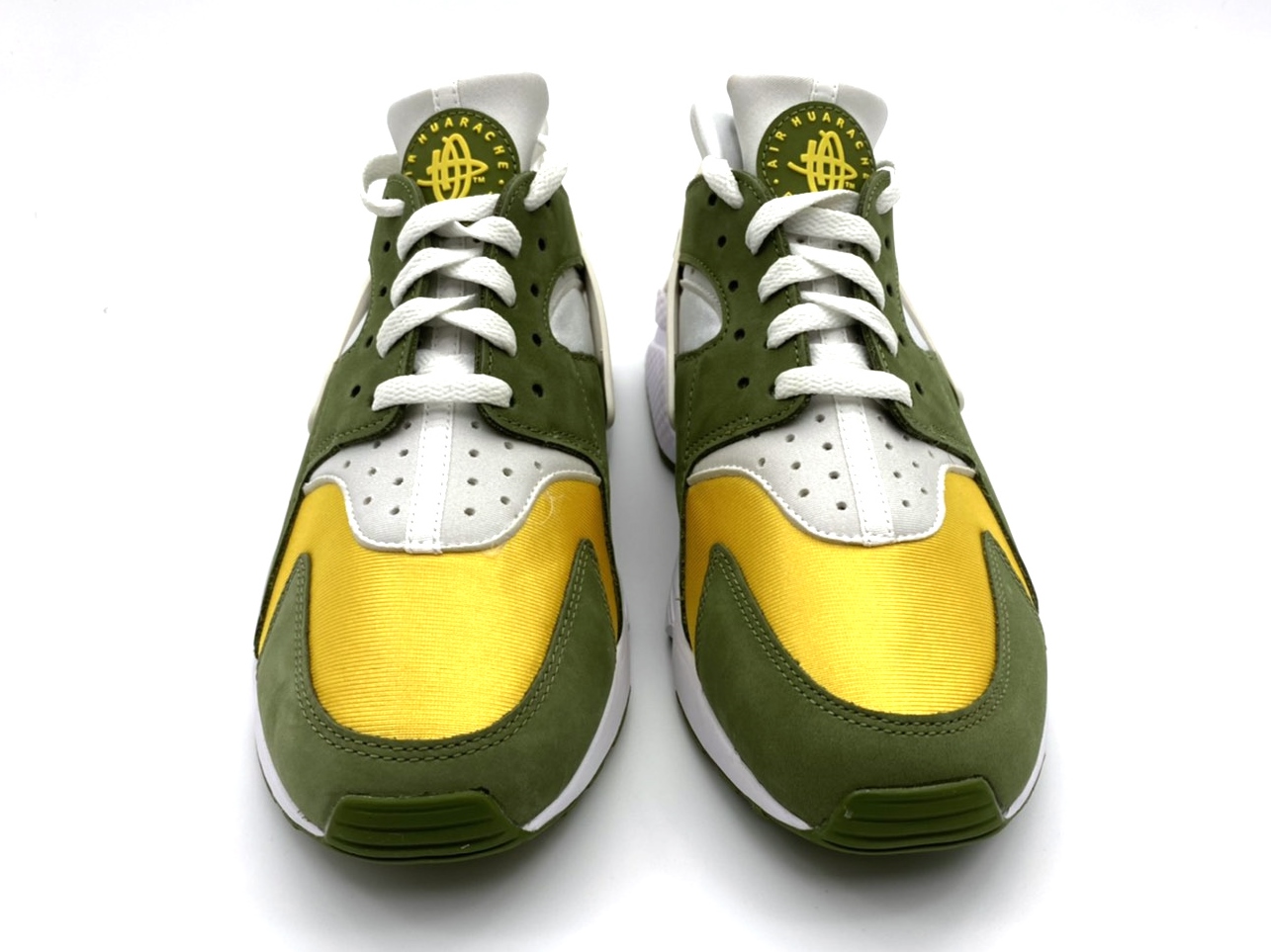 COOL 開箱｜「 NIKE 聯名之鑰」睽違 21 年首次復刻！搶先細覽 Stüssy x Nike Air Huarache LE 聯乘鞋款