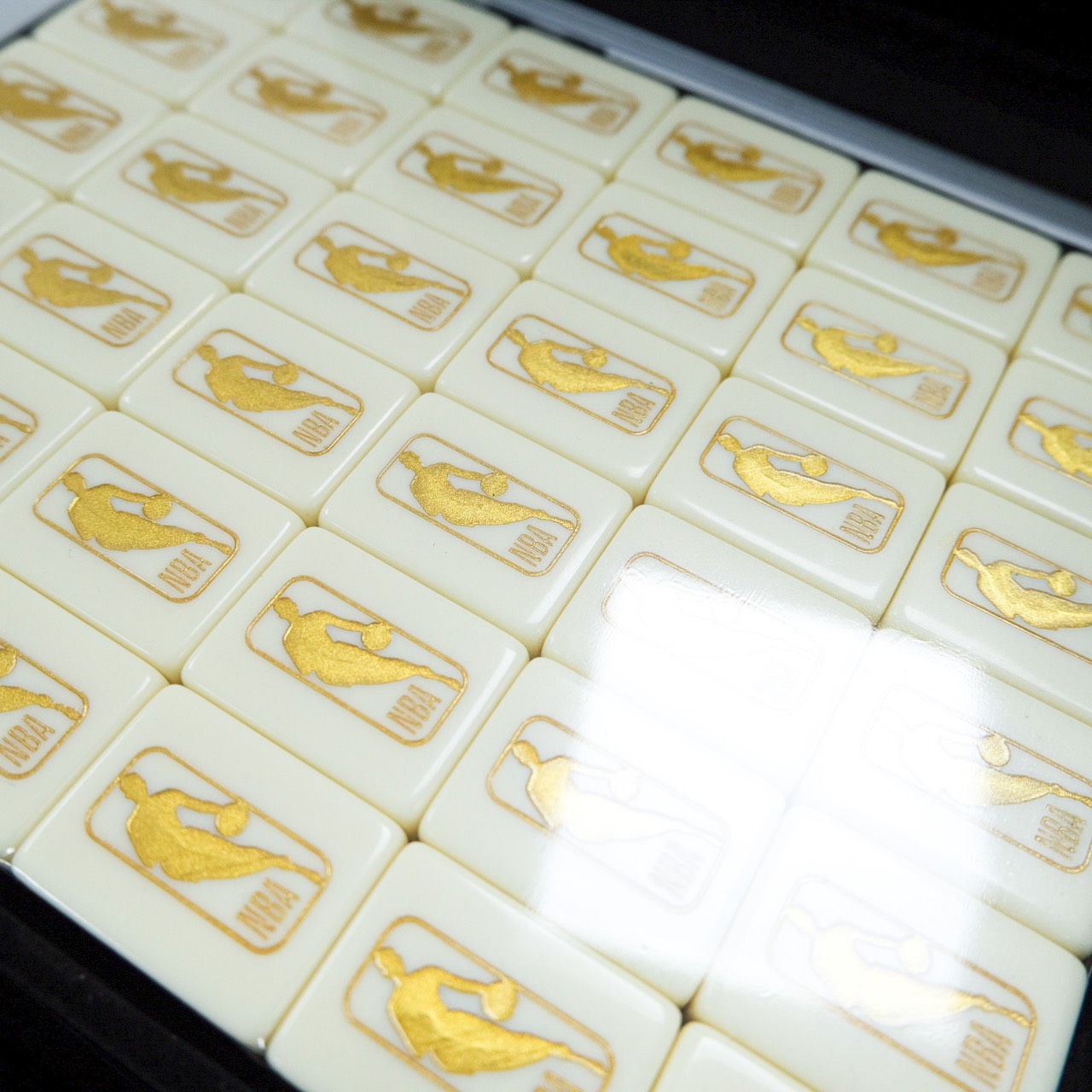 COOL 開箱｜新年不只比球技也要比手氣！NBA Store Taiwan 推出開運特製麻將組