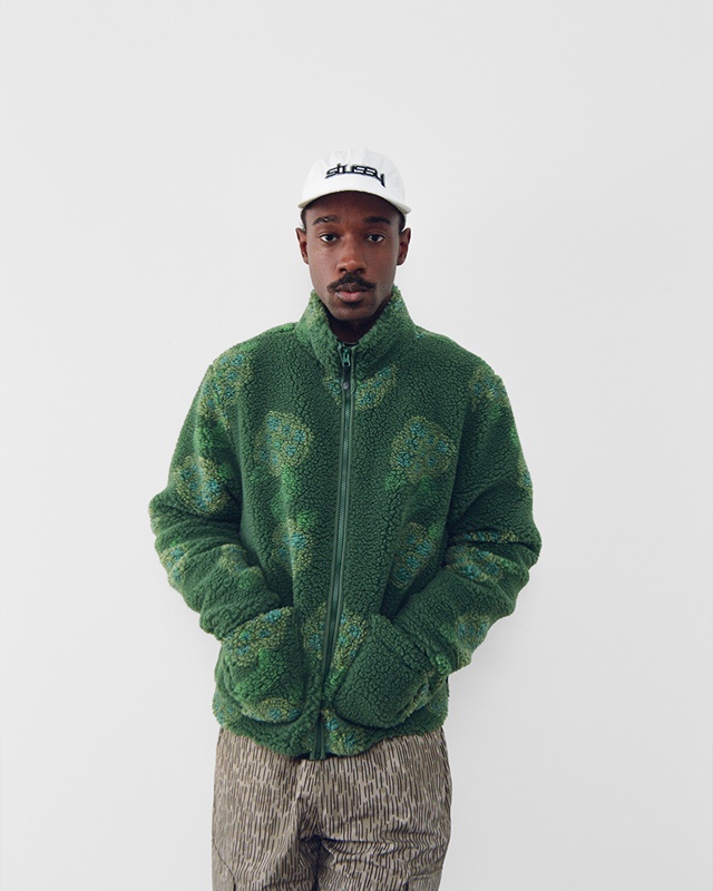 Model 腳上驚見「重磅聯名復刻」－ Stüssy 正式發佈 2021 年春季 Lookbook　網驚：我等這雙等了 20 年！