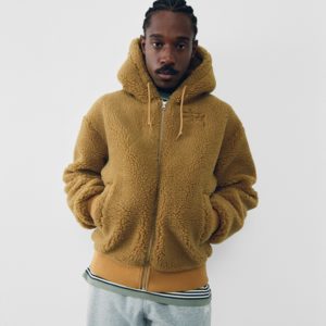 Model 腳上驚見「重磅聯名復刻」－ Stüssy 正式發佈 2021 年春季 Lookbook　網驚：我等這雙等了 20 年！