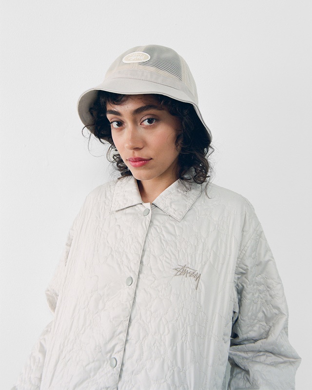 Model 腳上驚見「重磅聯名復刻」－ Stüssy 正式發佈 2021 年春季 Lookbook　網驚：我等這雙等了 20 年！