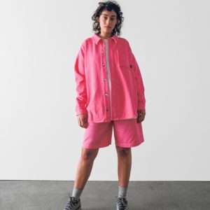 Model 腳上驚見「重磅聯名復刻」－ Stüssy 正式發佈 2021 年春季 Lookbook　網驚：我等這雙等了 20 年！
