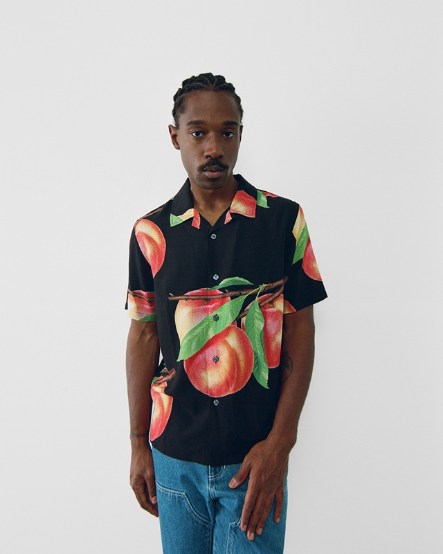 Model 腳上驚見「重磅聯名復刻」－ Stüssy 正式發佈 2021 年春季 Lookbook　網驚：我等這雙等了 20 年！