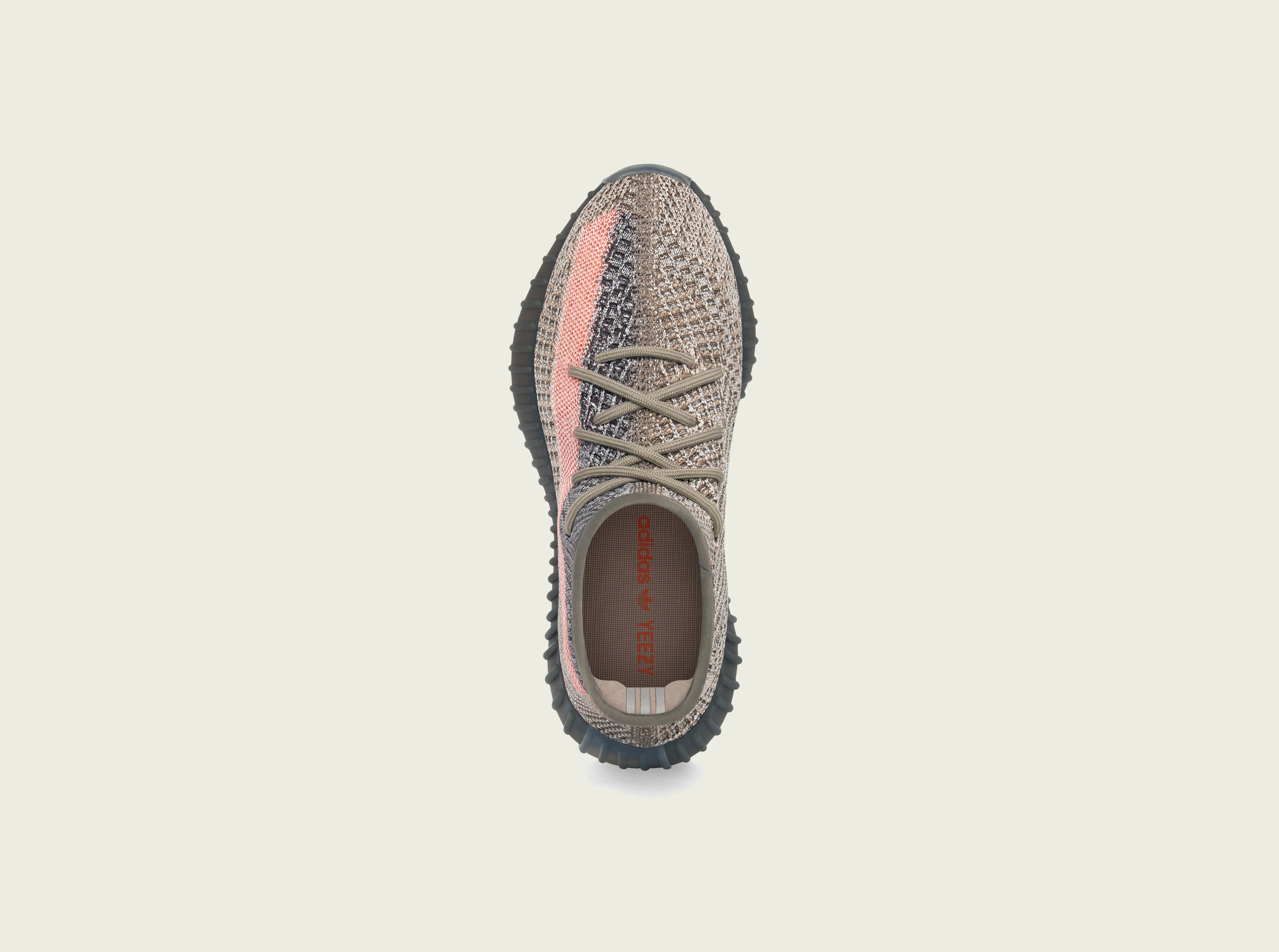 經典灰橘配色重新再現！YEEZY BOOST 350 V2 ASH STONE 將於本周正式開賣