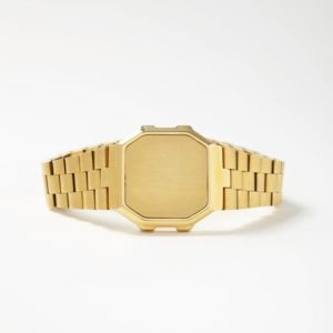 時尚好難懂！束帶手環之後，AMBUSH 再推「看不到時間手錶」還要收你 2.2 萬