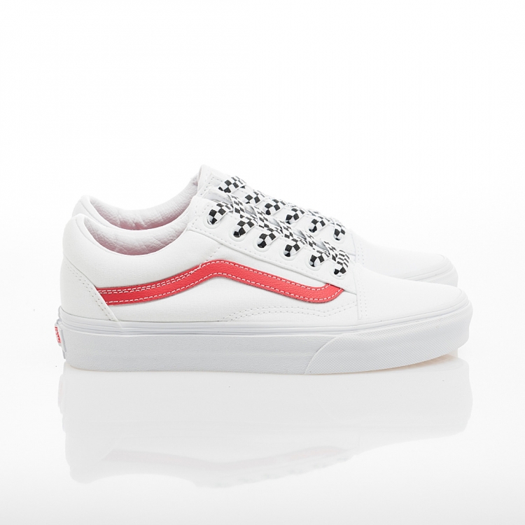 Vans 從不花錢找明星網紅代言，卻能讓 GD 、吳亦凡及 Travis Scott 等大咖都自發性上腳 Vans Old Skool  ？！