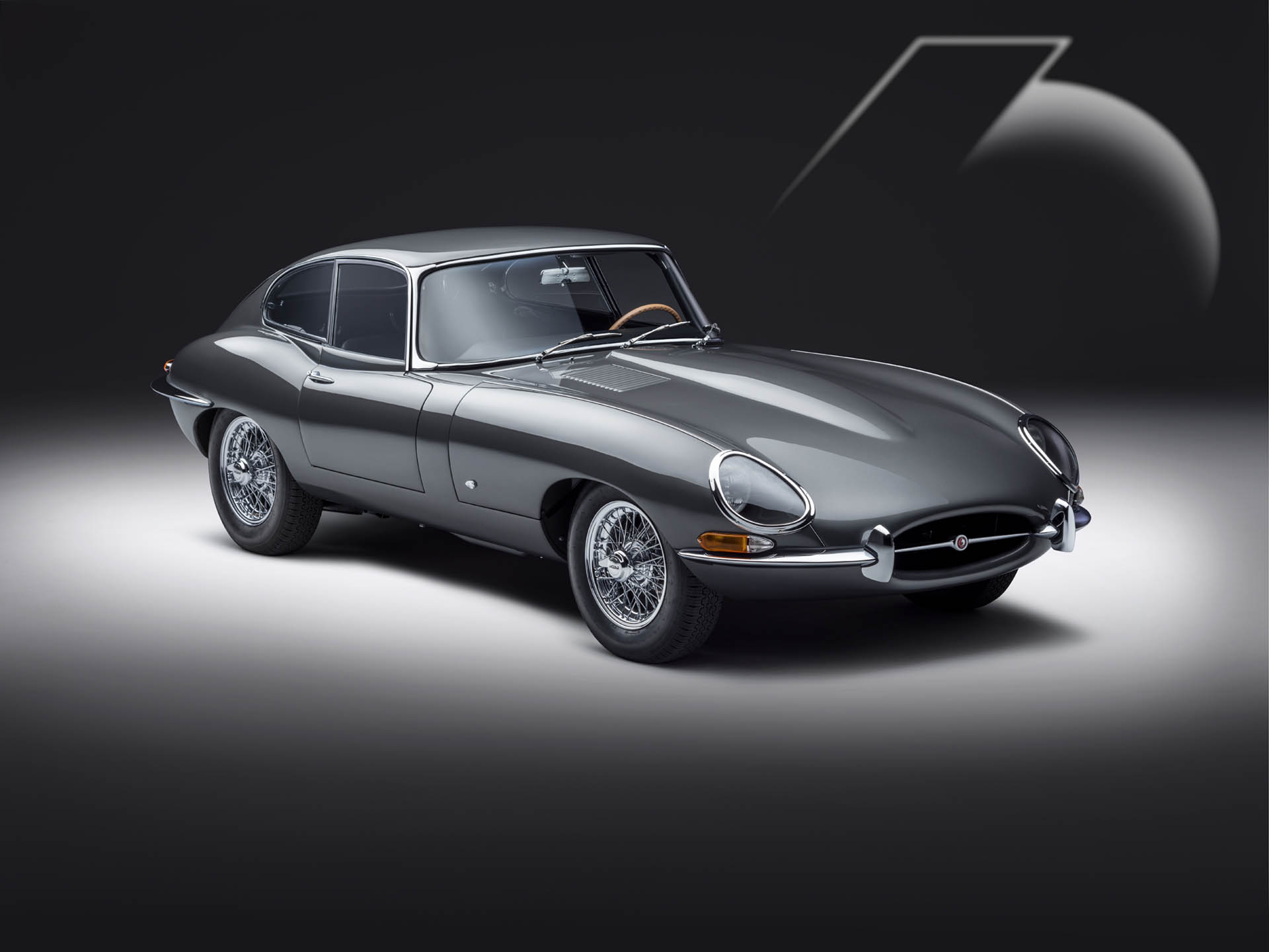 連法拉利創辦人都說美！Jaguar 展演 E-TYPE 60 COLLECTION、跑車精神始終如一！