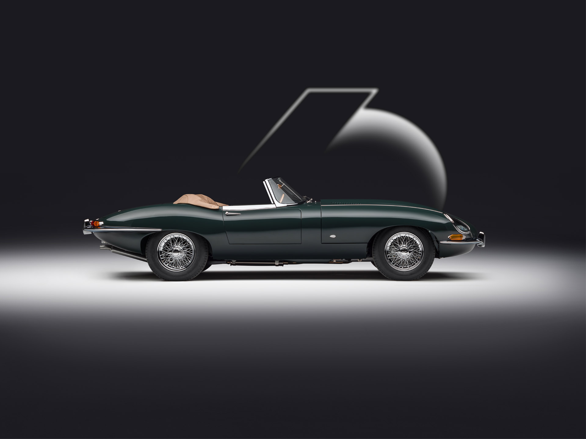 連法拉利創辦人都說美！Jaguar 展演 E-TYPE 60 COLLECTION、跑車精神始終如一！