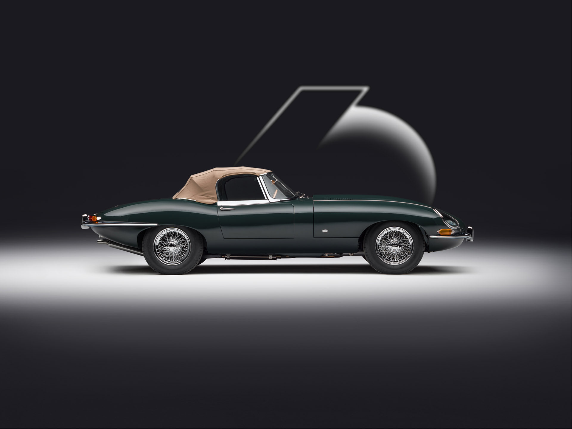 連法拉利創辦人都說美！Jaguar 展演 E-TYPE 60 COLLECTION、跑車精神始終如一！