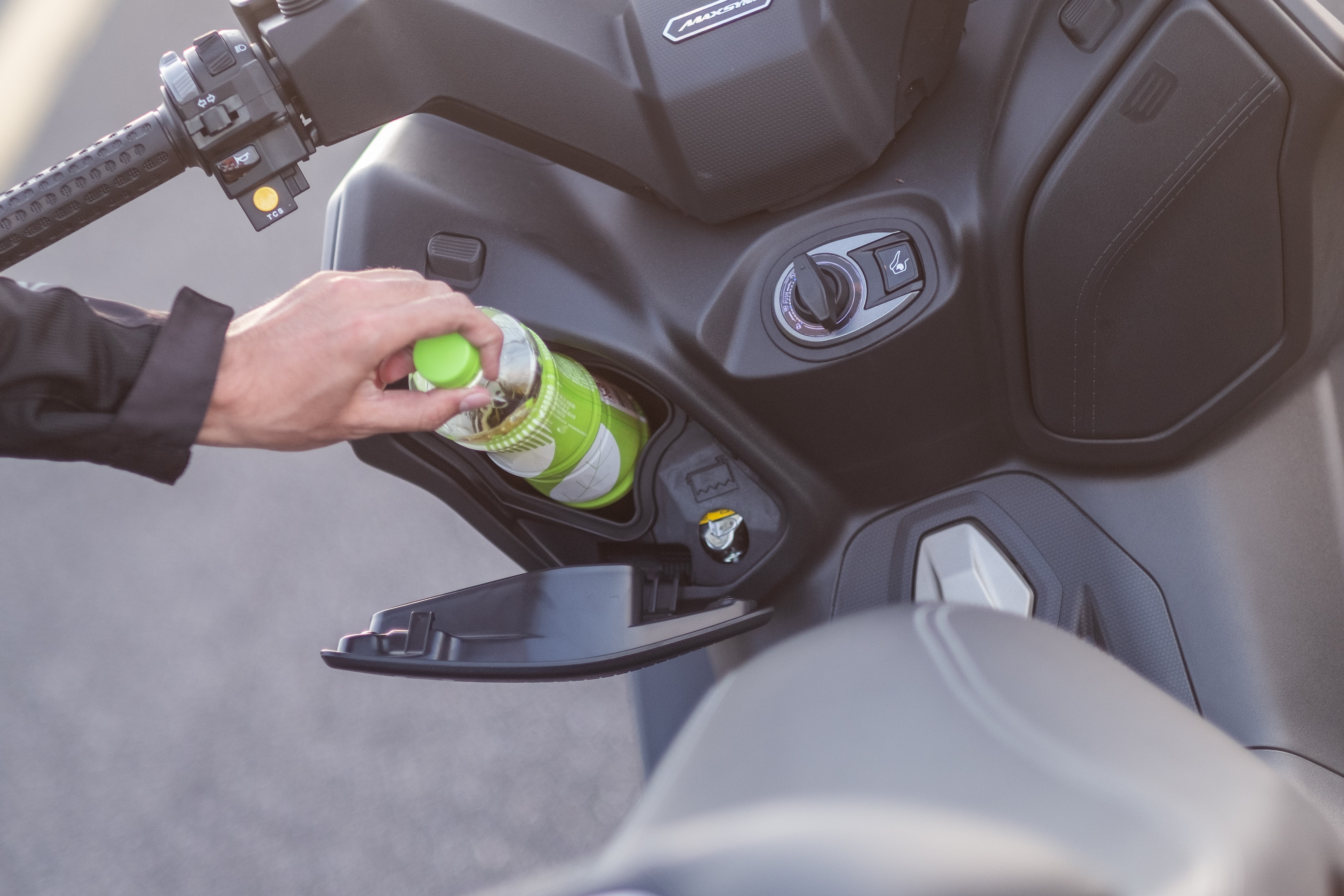 巡弋勁旅！SYM MAXSYM400全新上市 全方位平衡SYM新世代中堅黃牌大型速可達