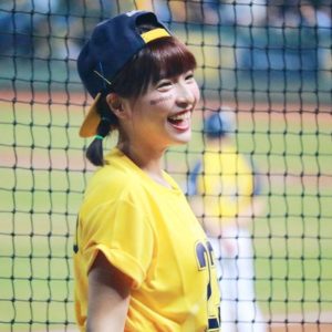 峮峮全新應援影片 35 萬人次著迷！網友提問：「為什麼短短 6 秒看了 10 分鐘看不完？」