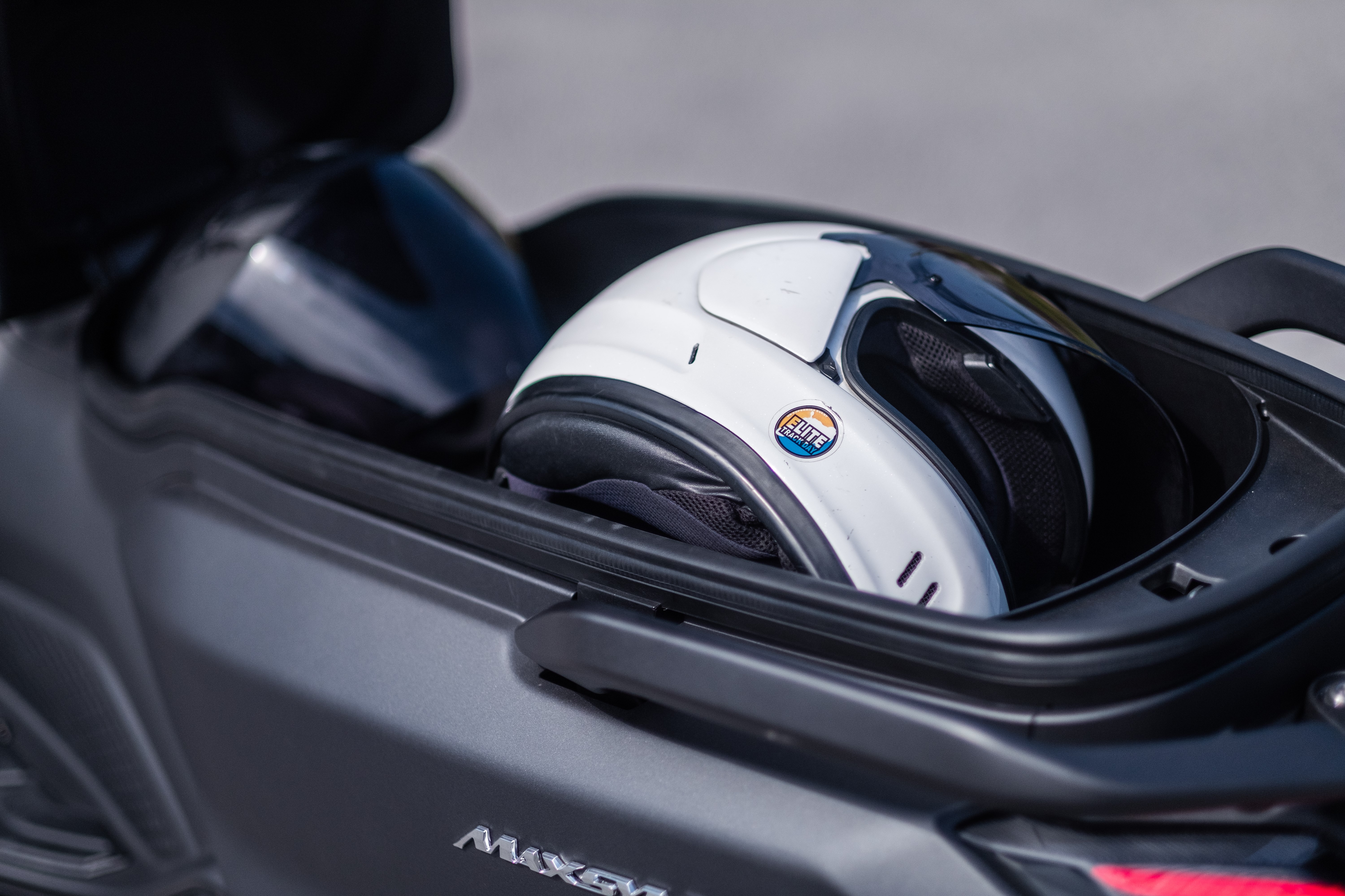 巡弋勁旅！SYM MAXSYM400全新上市 全方位平衡SYM新世代中堅黃牌大型速可達