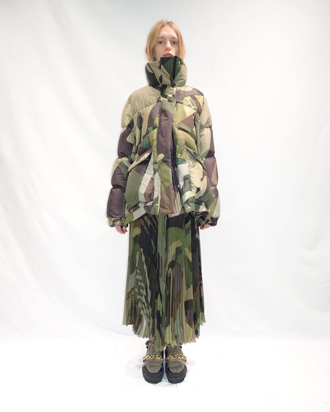 2021 果然真是神鞋大年！KAWS x sacai x Nike 超重磅三方聯名無預警曝光，潮流圈準備暴動！