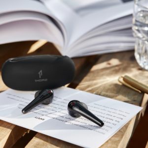 創新設計獎降噪耳機 3.5K 有找！1MORE ComfoBuds Pro 四段降噪自由換，聆聽新「靜」界