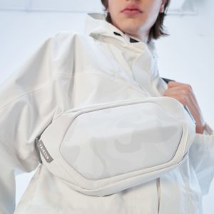 歐日熱銷話題不斷！每個人都該有一個硬殼包！ TAJEZZO缺貨包款再推年度限量潮搭新色！