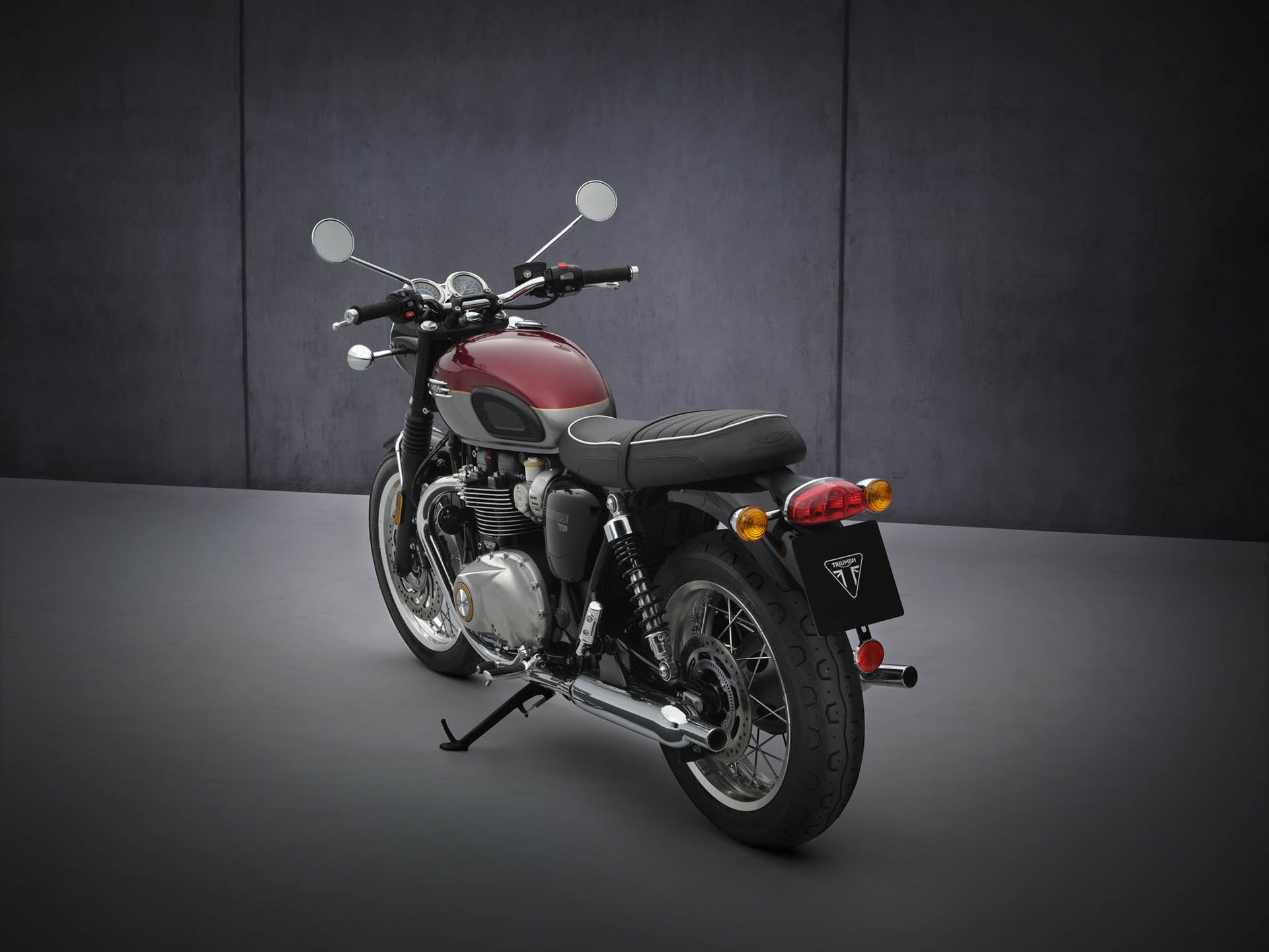 經典街車改款登場！Triumph Bonneville 更輕更強！