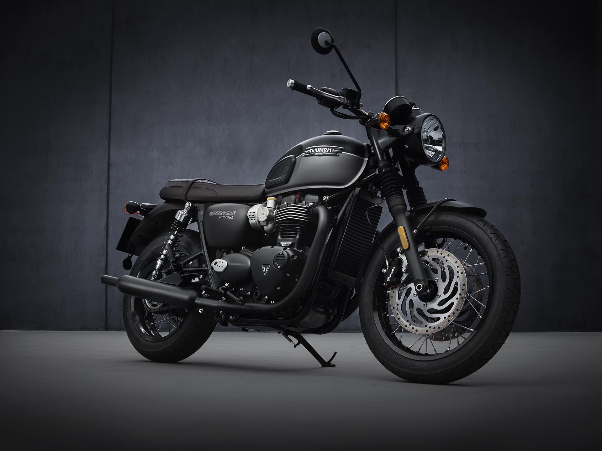經典街車改款登場！Triumph Bonneville 更輕更強！