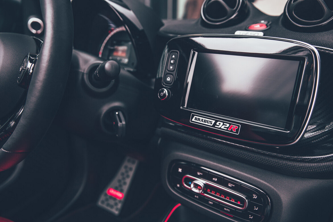 這反差太大！Brabus 92R 萌度有、也超有態度！
