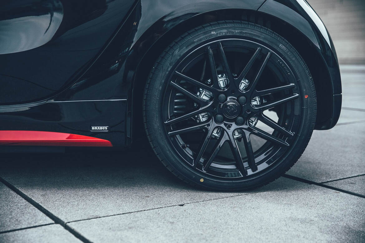 這反差太大！Brabus 92R 萌度有、也超有態度！