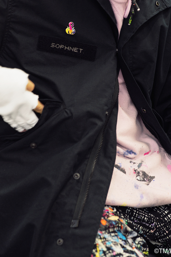 不怕別人不知道你穿什麼，村上隆聯名 M-65 夾克「準備發售」！