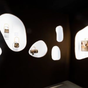 該 IG 打卡了各位！Louis Vuitton「&」 展覽，超多你沒見過的神品！