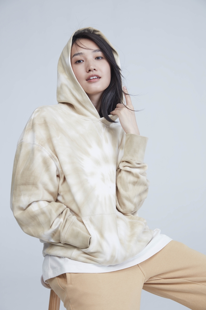 One Tone 風格穿搭必備！ Gap 早春推出大地色系的「法式圈織」系列　網： YEEZY 聯名來臨的前哨？！