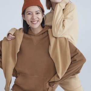 One Tone 風格穿搭必備！ Gap 早春推出大地色系的「法式圈織」系列　網： YEEZY 聯名來臨的前哨？！