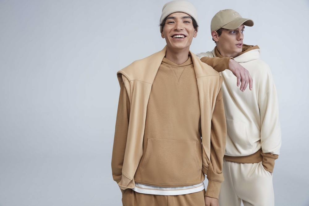 One Tone 風格穿搭必備！ Gap 早春推出大地色系的「法式圈織」系列　網： YEEZY 聯名來臨的前哨？！