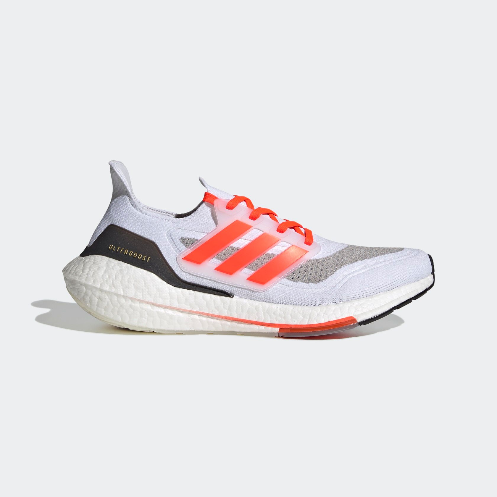 選擇困難者請注意！adidas Ultraboost 21 全系列配色來臨，加厚 BOOST 舒適度滿分！