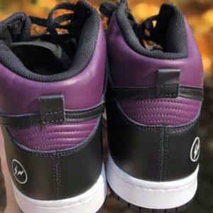 人人狂噴藤原浩整天壓 Logo，但這雙「閃電 Dunk」絕對發售搶成狗