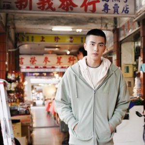 One Tone 風格穿搭必備！ Gap 早春推出大地色系的「法式圈織」系列　網： YEEZY 聯名來臨的前哨？！