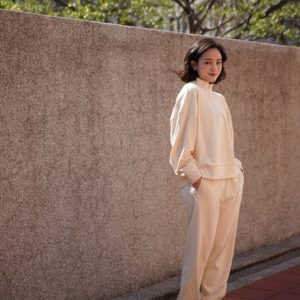 One Tone 風格穿搭必備！ Gap 早春推出大地色系的「法式圈織」系列　網： YEEZY 聯名來臨的前哨？！