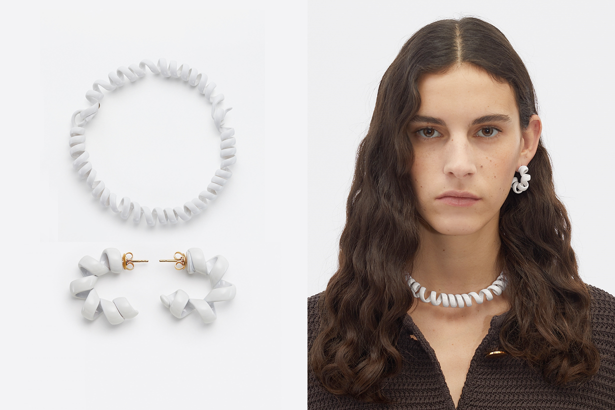 以為束帶手環就夠扯？精品 Bottega Veneta 推出「要價 5 萬 6 的電話線配件」？