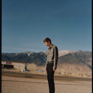 東倫敦時尚品牌 ALLSAINTS 發佈春夏企劃「Hope Springs Infernal」 找來林映唯與宋柏緯一同率性演繹復古英倫風情！