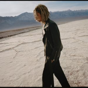 東倫敦時尚品牌 ALLSAINTS 發佈春夏企劃「Hope Springs Infernal」 找來林映唯與宋柏緯一同率性演繹復古英倫風情！