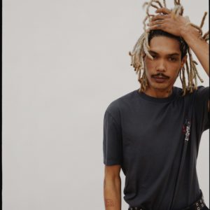 東倫敦時尚品牌 ALLSAINTS 發佈春夏企劃「Hope Springs Infernal」 找來林映唯與宋柏緯一同率性演繹復古英倫風情！