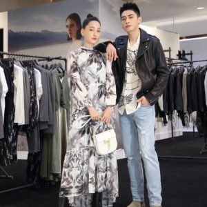 東倫敦時尚品牌 ALLSAINTS 發佈春夏企劃「Hope Springs Infernal」 找來林映唯與宋柏緯一同率性演繹復古英倫風情！