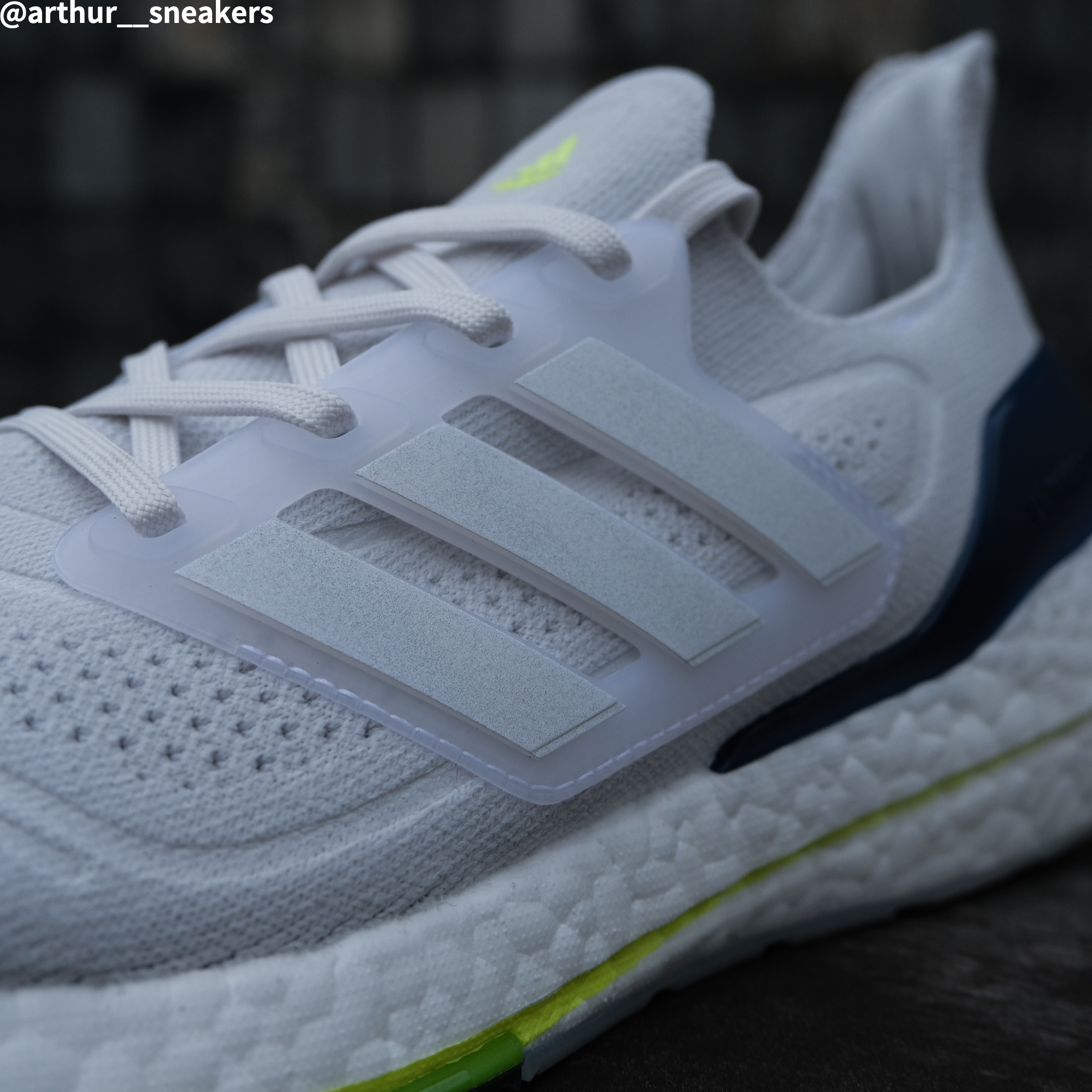 COOL 開箱｜Q彈腳感小心一穿就上癮！全新 adidas Ultraboost 21 新色近賞，潮流、性能同時兼具！#文末贈鞋