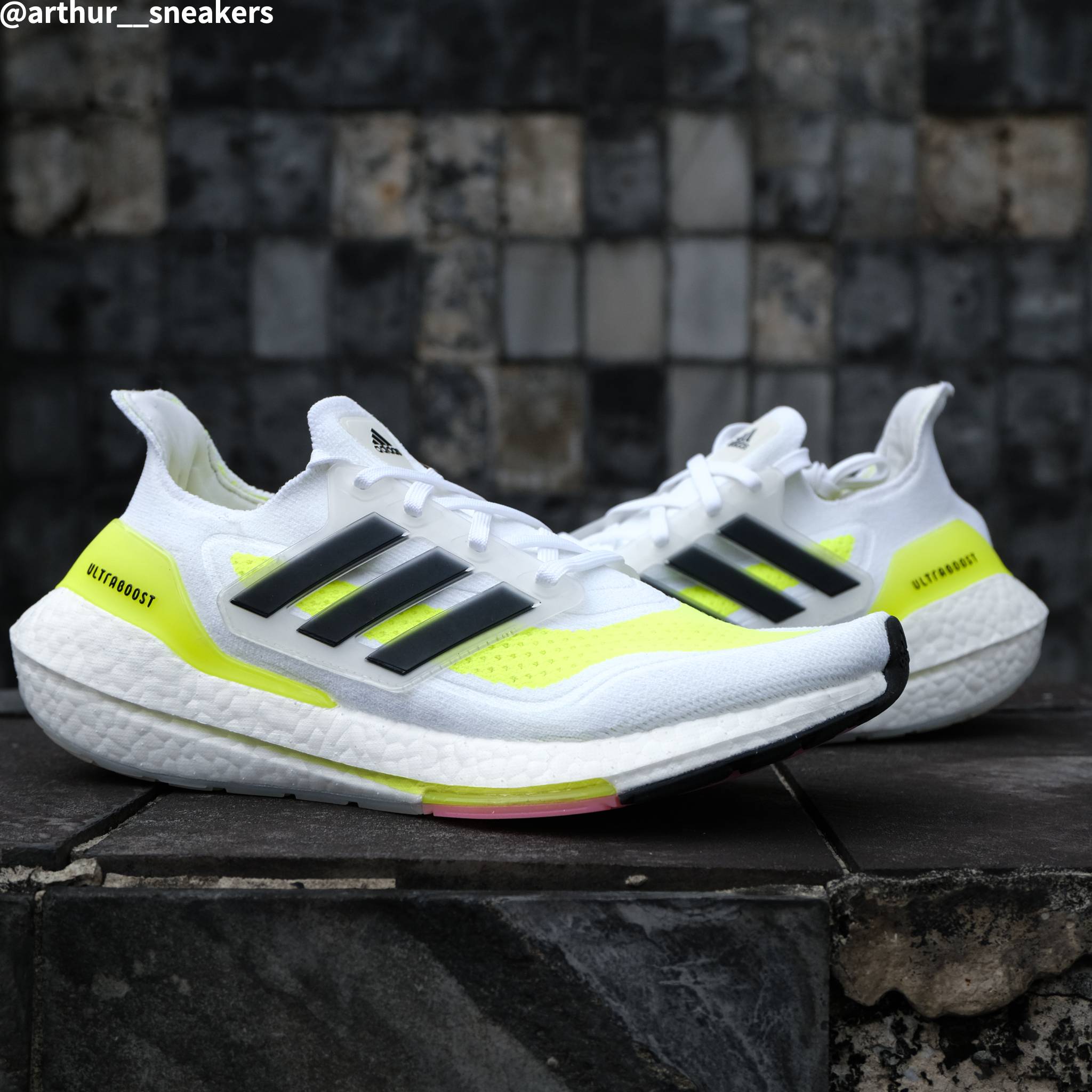 COOL 開箱｜Q彈腳感小心一穿就上癮！全新 adidas Ultraboost 21 新色近賞，潮流、性能同時兼具！#文末贈鞋